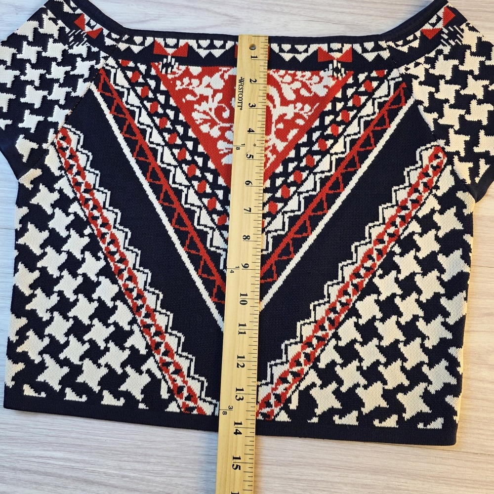 Jealous Tomato Geometric Knit Stretch Cropped Top L Red‎ Navy Short Sleeve - Picture 6 of 6